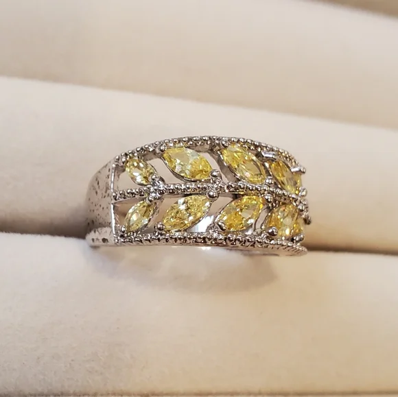 Elegant Women's Silver Ring w/ Yellow Citrine Stones Leafy Vine Design Size 7 - Picture 2 of 10